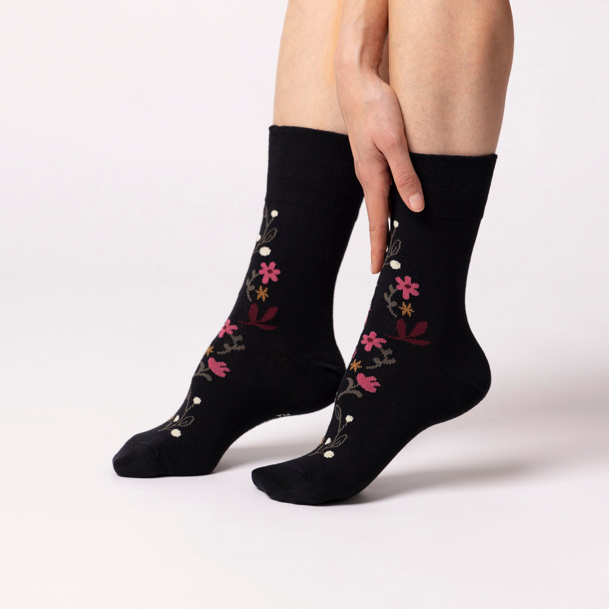 3 Pairs Ladies Cotton Socks - Floral Night