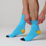 Load and play video in Gallery viewer, 6 Pairs Men&#39;s Colourburst Cotton Socks - Modern Hue
