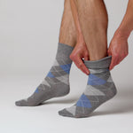 Load and play video in Gallery viewer, 6 Pairs Men&#39;s Argyle Cotton Socks - Denim
