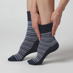 Load and play video in Gallery viewer, 3 Pairs Ladies City Varied Stripe Cotton Socks - Navy
