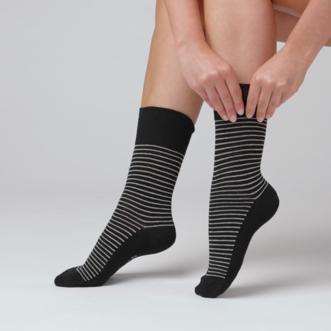 6 Pairs Ladies Varsity Stripe Cotton Socks - Black