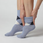 Load and play video in Gallery viewer, 3 Pairs Ladies Highlands Argyle Cotton Socks - Navy/Denim

