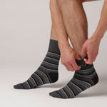 Load and play video in Gallery viewer, 6 Pairs Men&#39;s Argyle Cotton Socks - Formality Black
