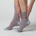 Load and play video in Gallery viewer, 3 Pairs Ladies Cotton Socks - Dainty Flower
